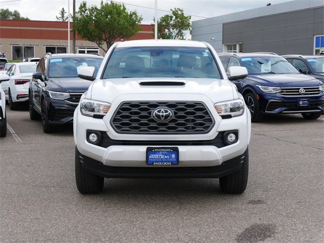 2021 Toyota Tacoma TRD Sport V6 photo 2