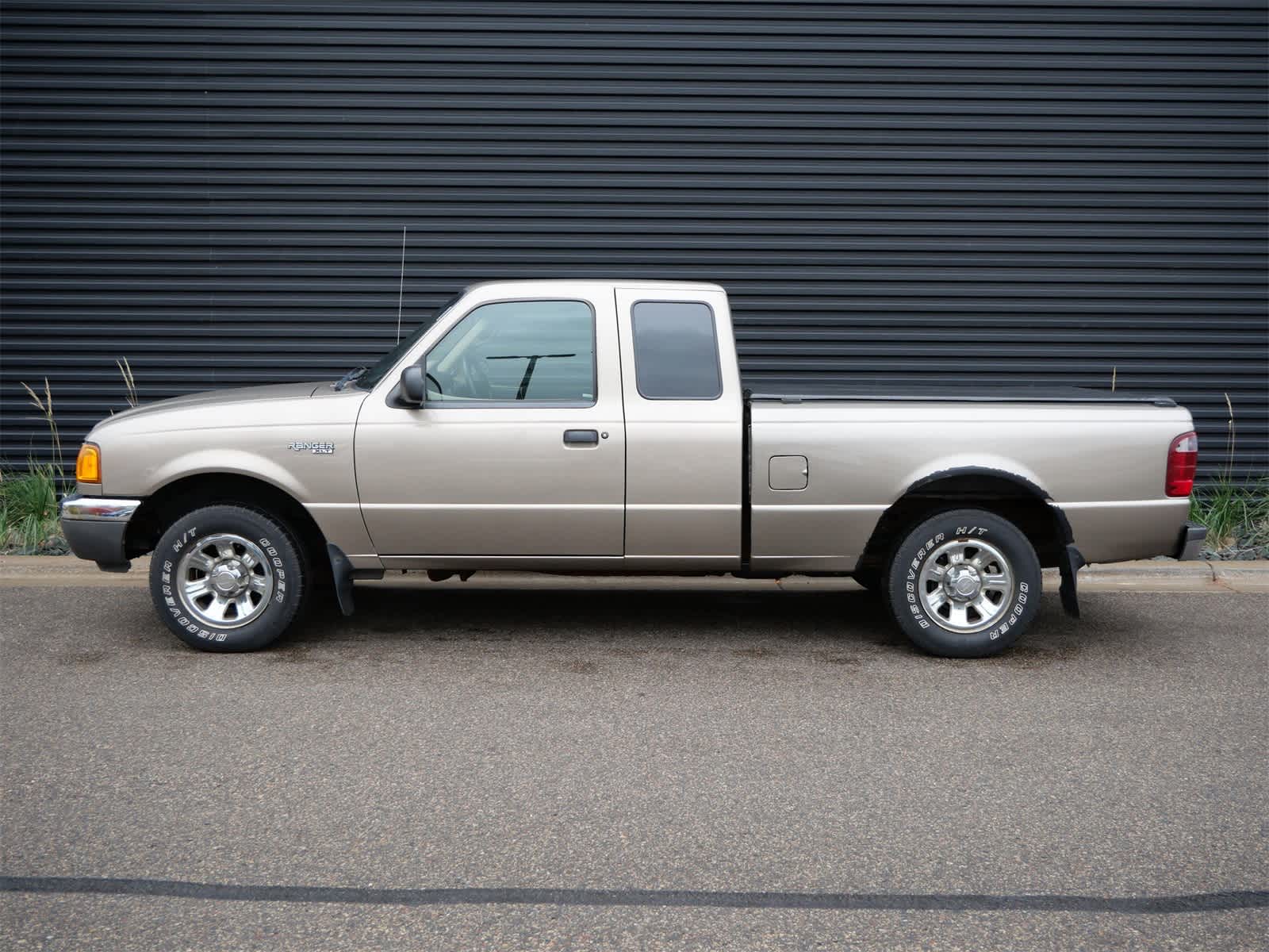 Used 2003 Ford Ranger XLT with VIN 1FTYR14V53PA47797 for sale in Saint Paul, Minnesota