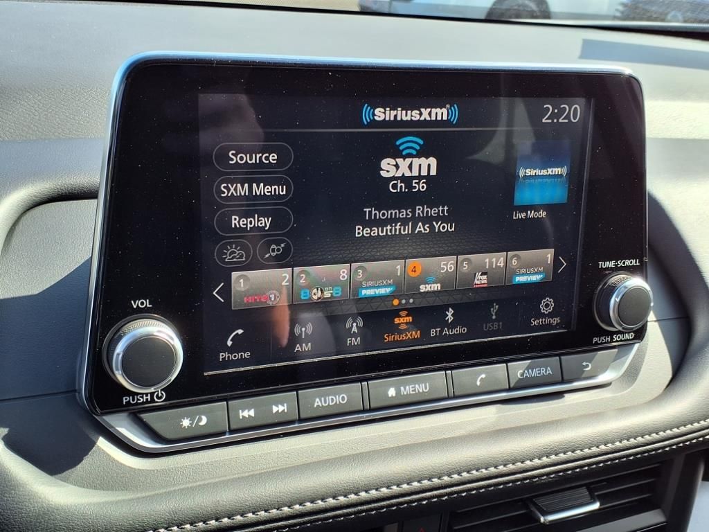 2026 Nissan Rogue SV photo 4