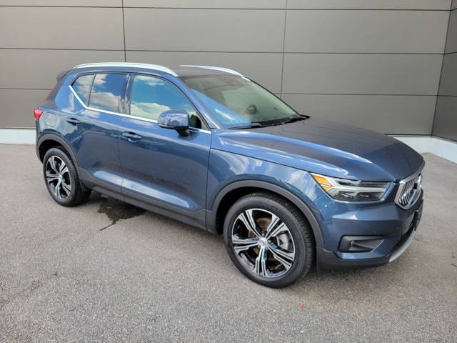 2022 Volvo XC40 T5 Inscription photo 8
