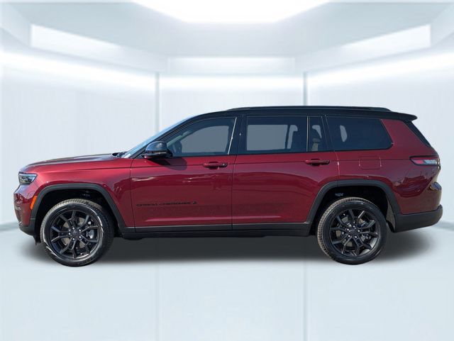 2025 Jeep Grand Cherokee Limited photo 2