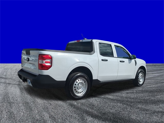 2025 Ford Maverick XL photo 2