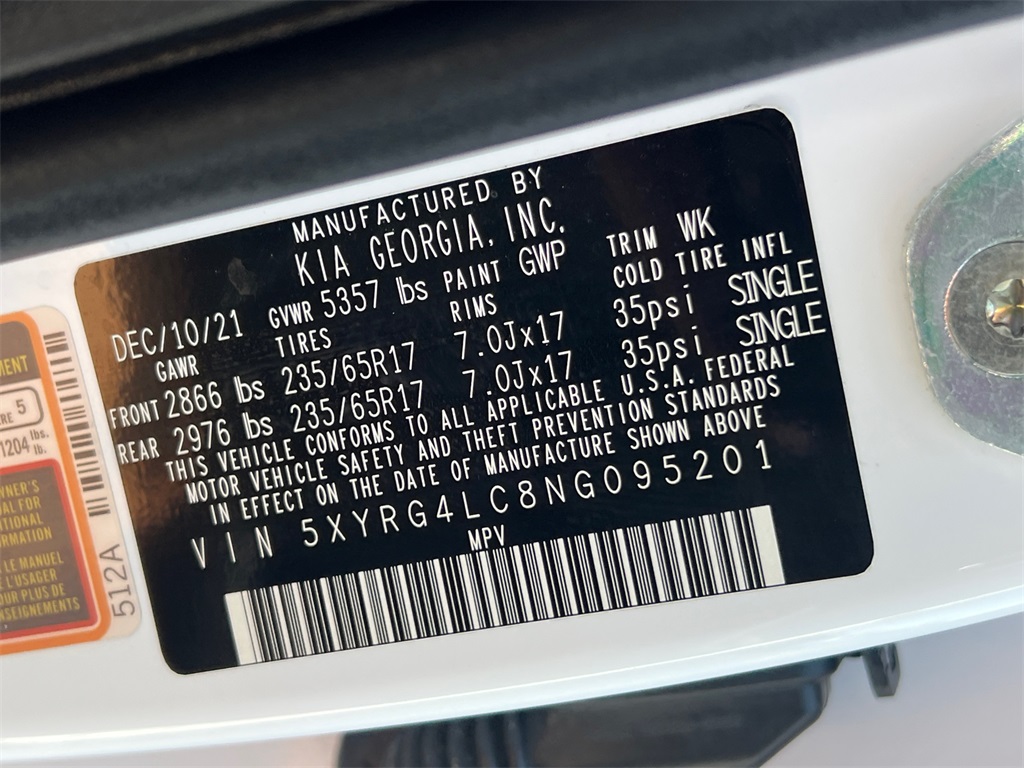 2022 Kia Sorento LX photo 32