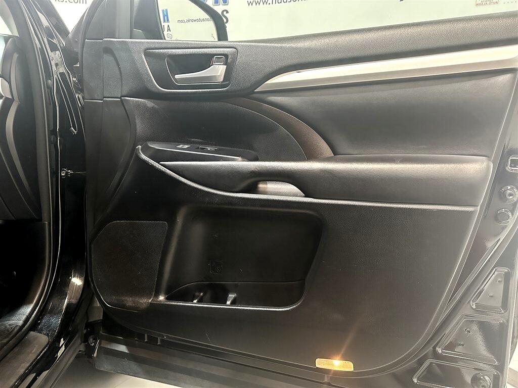 2018 Toyota Highlander XLE photo 27