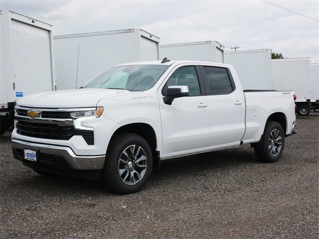 2026 Chevrolet Silverado 1500 LT photo 2