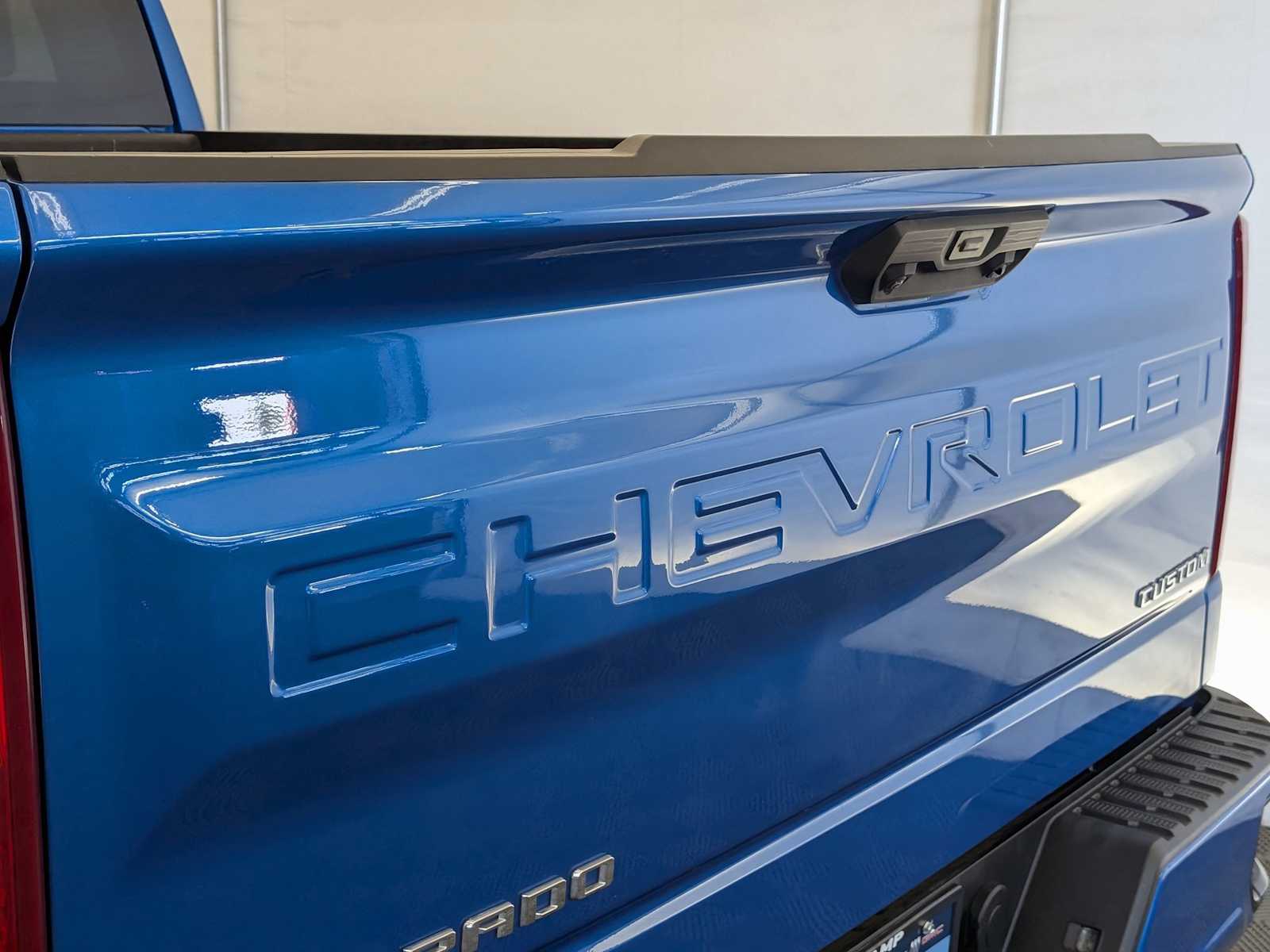 2022 Chevrolet Silverado 1500 Custom photo 12