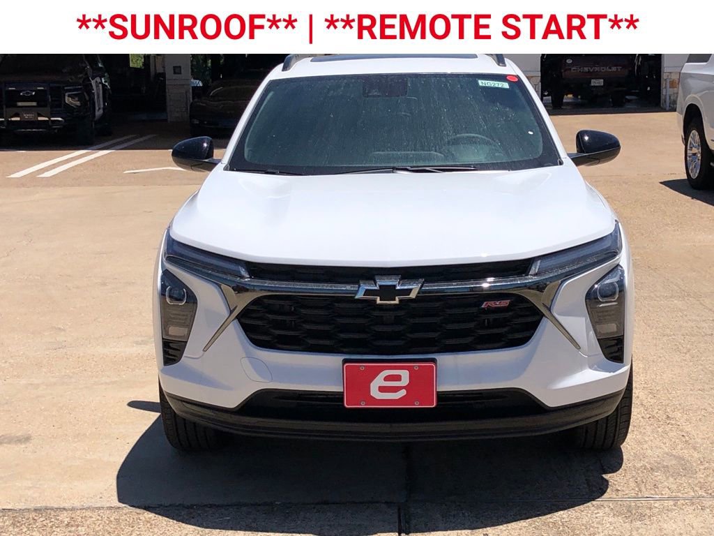 2025 Chevrolet Trax photo 2