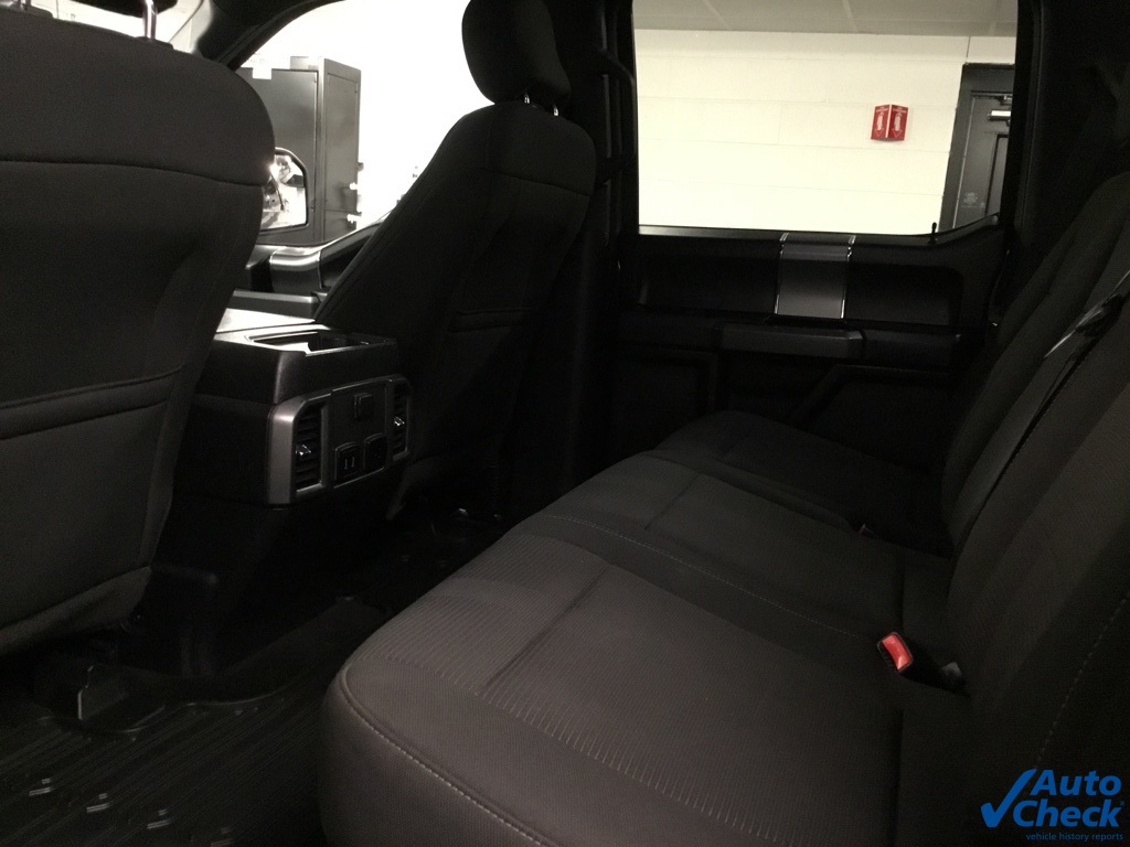 2017 Ford F-150 XLT photo 31