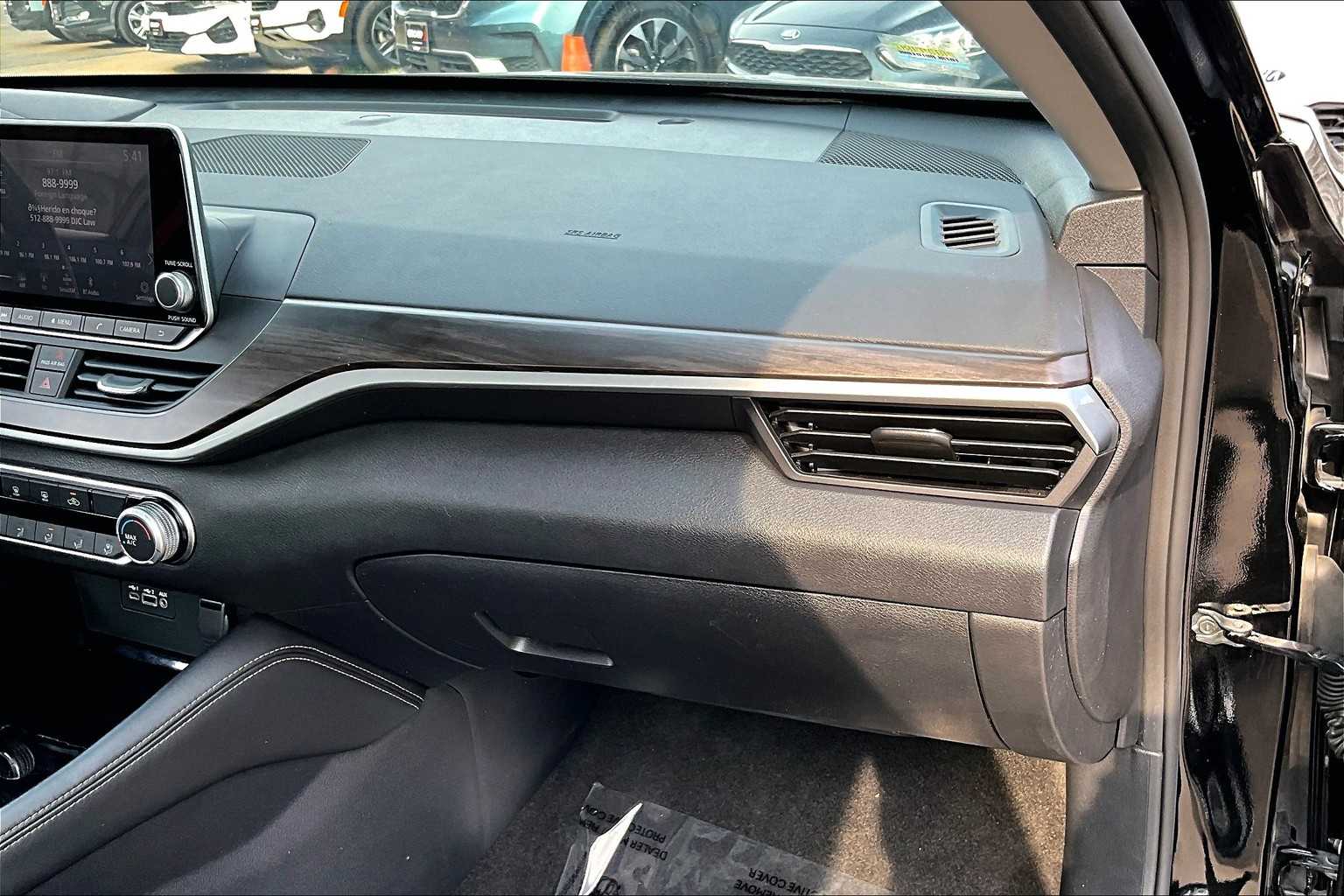 2023 Nissan Altima SV photo 15