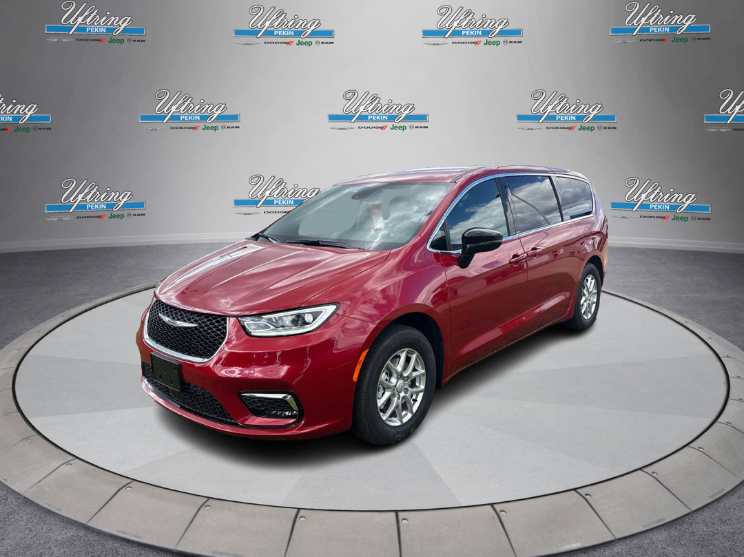 2026 Chrysler Pacifica photo 7