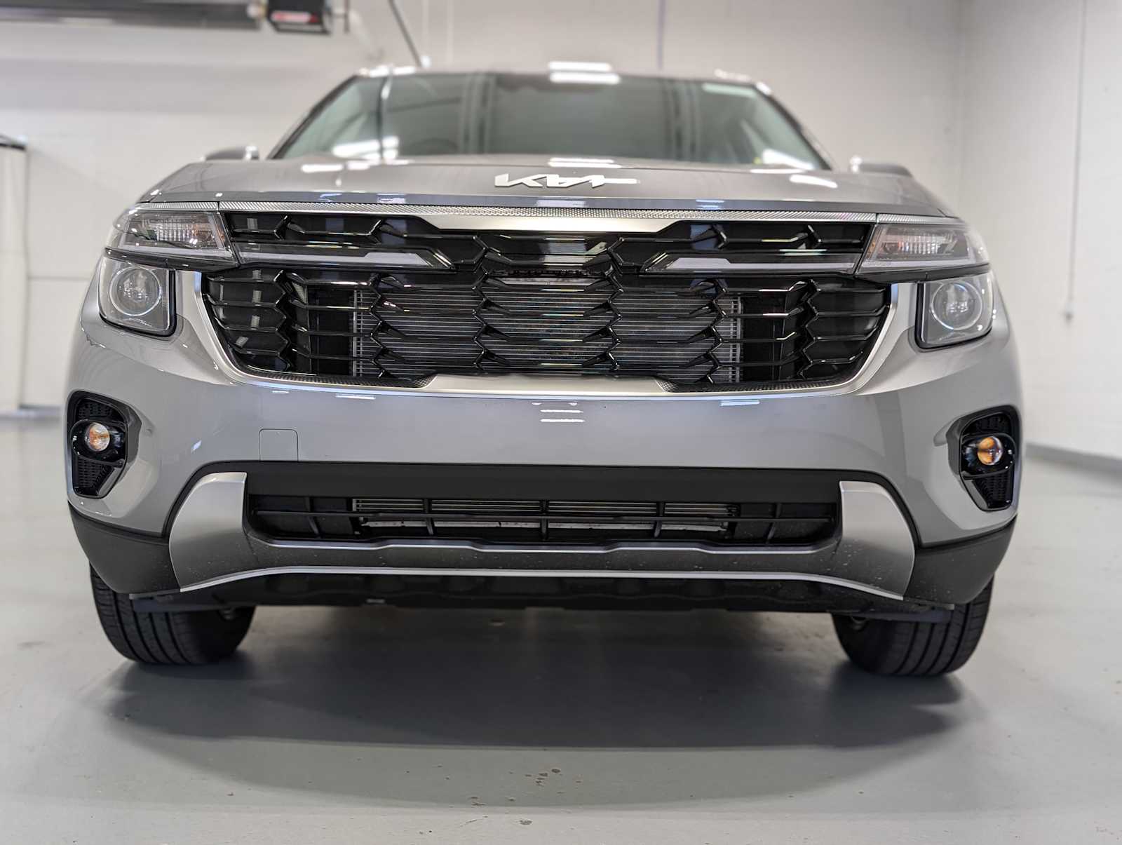 2026 Kia Seltos S photo 2