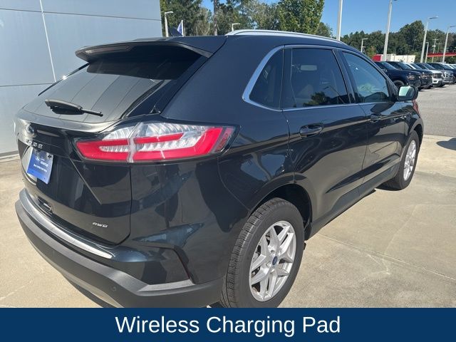 2022 Ford Edge SEL photo 6