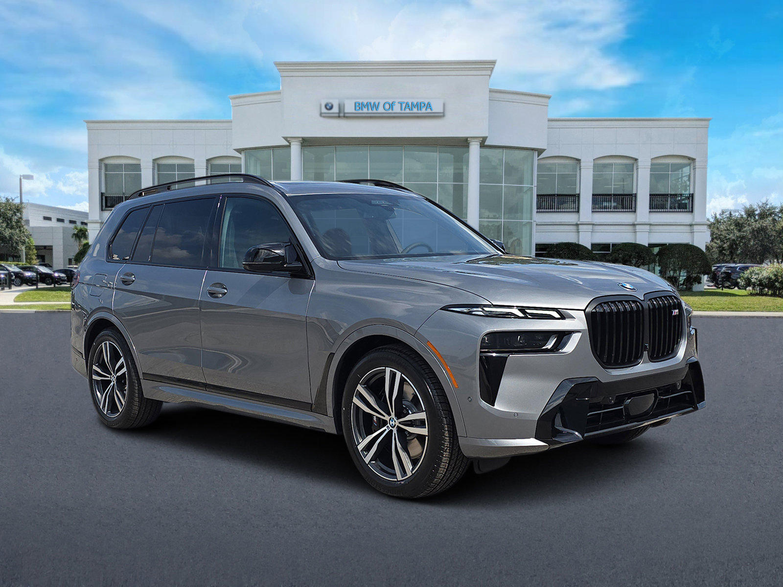 2026 BMW X7 M60i's photo