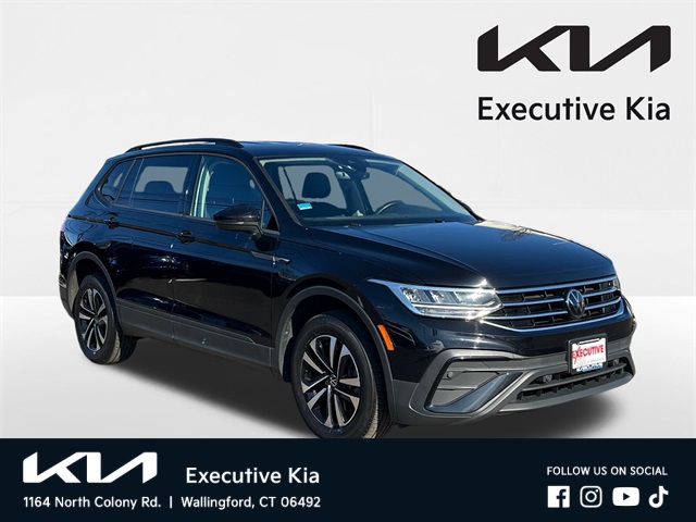 2022 Volkswagen Tiguan S's photo