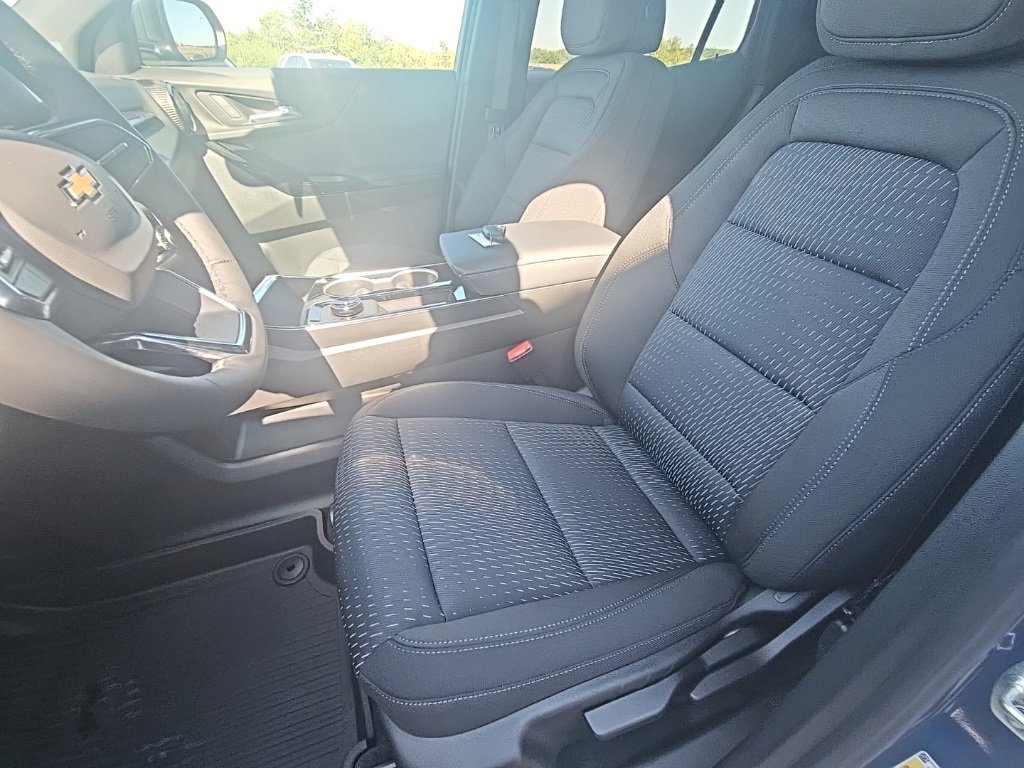 2026 Chevrolet Equinox LT photo 11