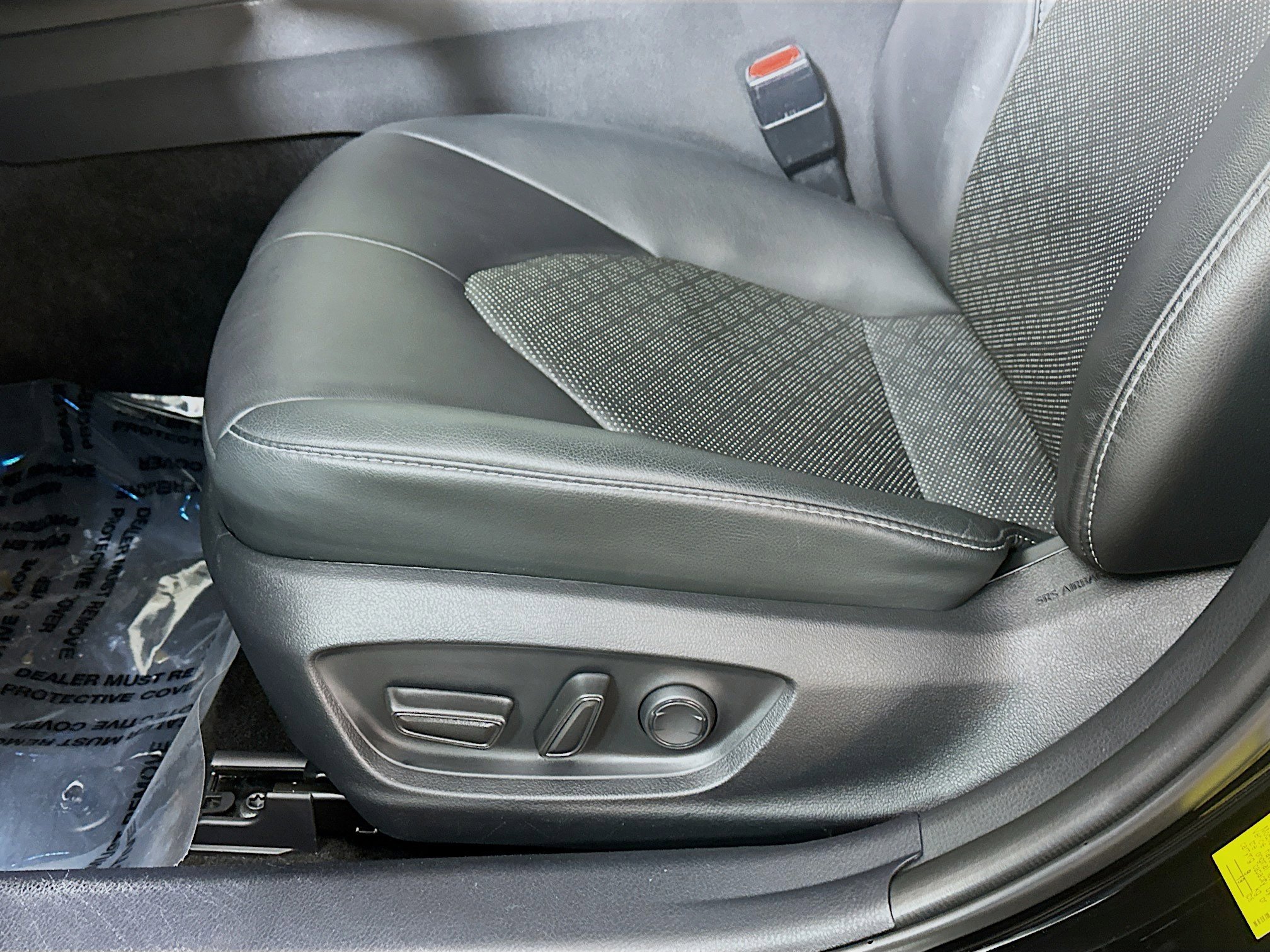2023 Toyota Camry XSE photo 17
