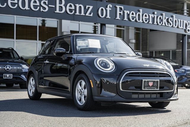 2022 MINI Hardtop 2 Door's photo