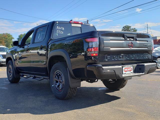 2025 Nissan Frontier Crew Cab PRO-4X photo 3