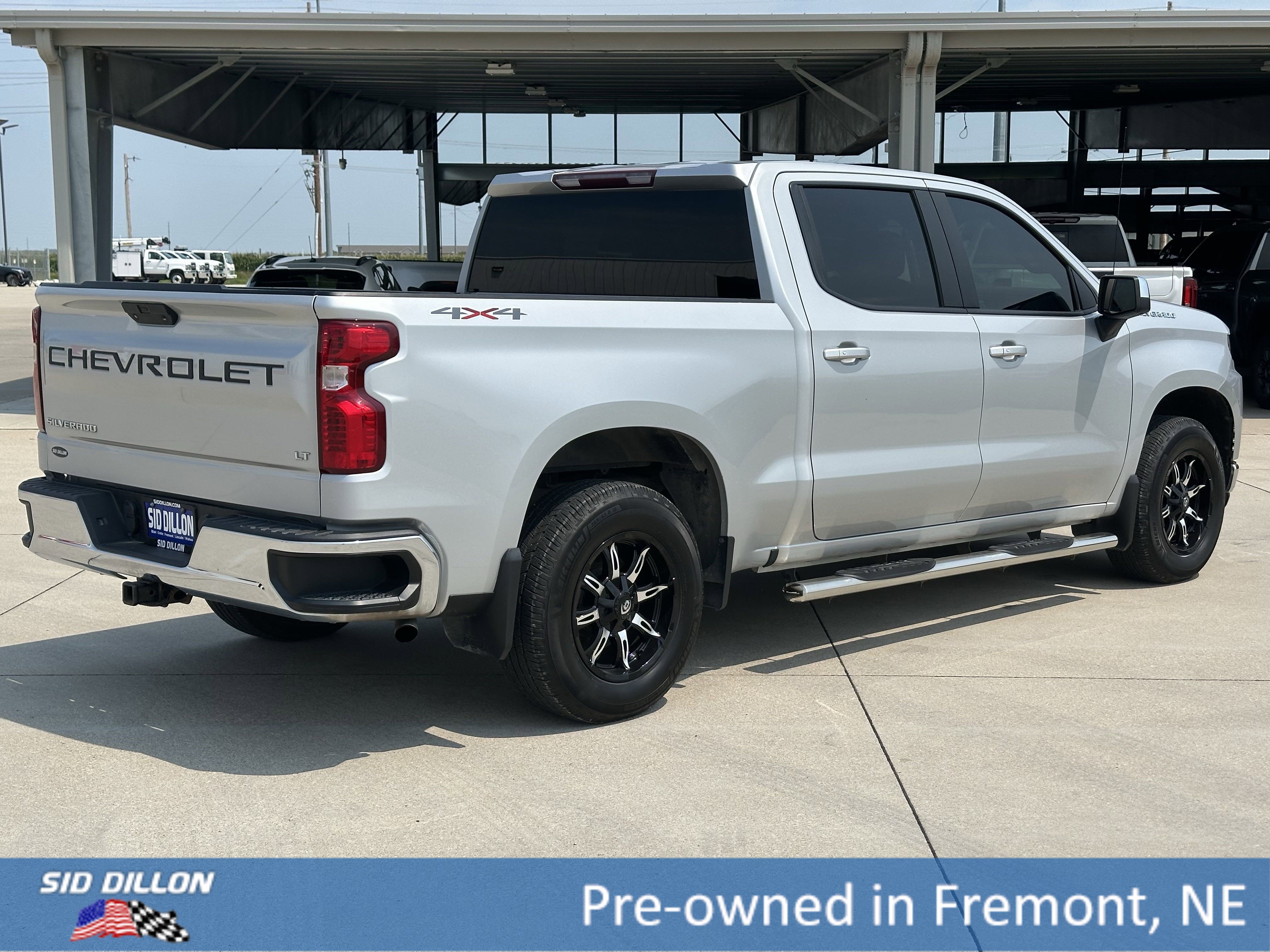 2019 Chevrolet Silverado 1500 LT photo 9