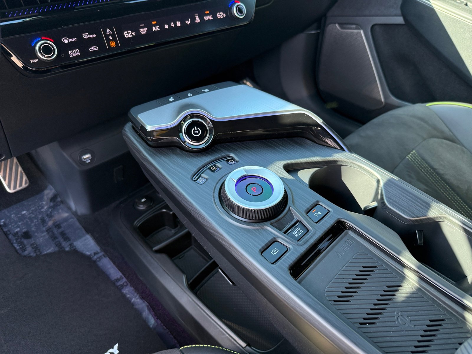 2023 Kia EV6 GT photo 13