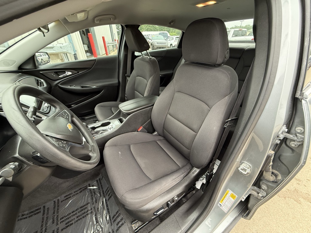 2024 Chevrolet Malibu 1LT photo 7