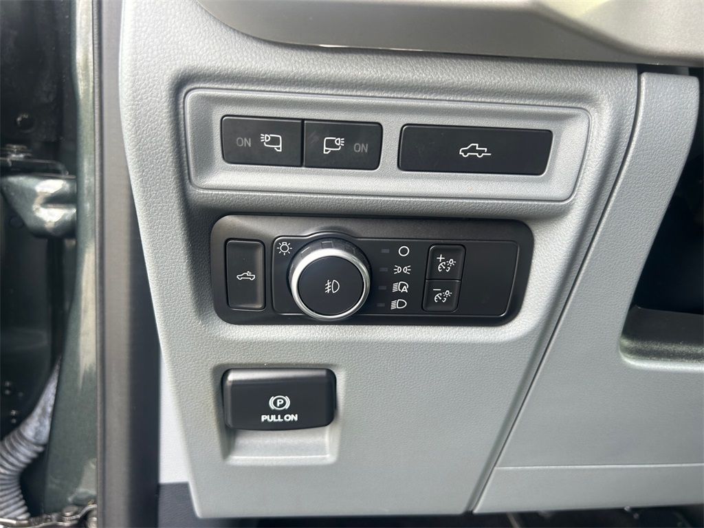 2021 Ford F-150 XLT photo 22