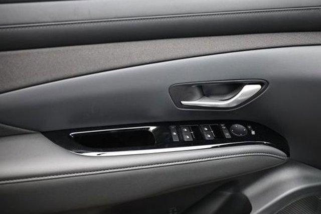 2025 Hyundai Tucson Hybrid Limited photo 4