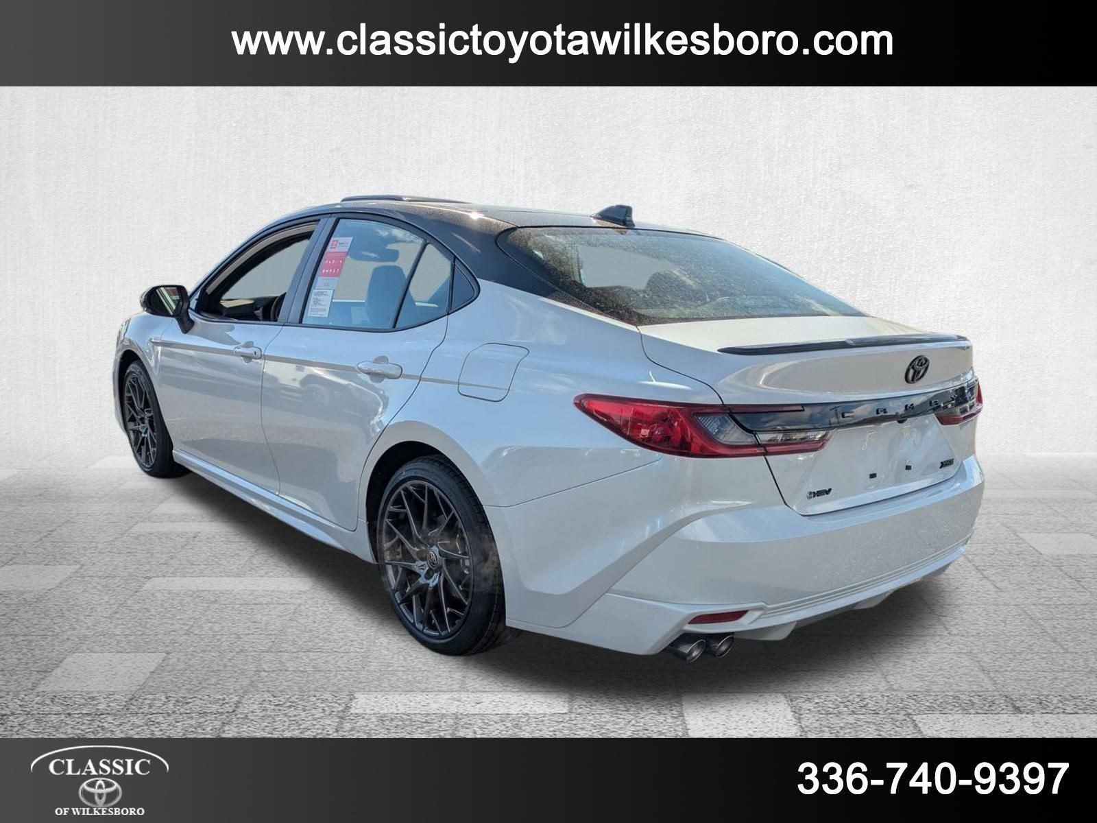2025 Toyota Camry XSE photo 7
