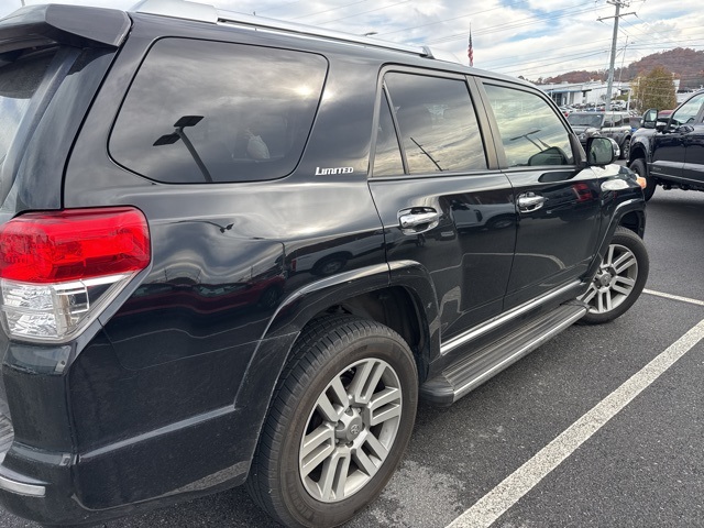 2013 Toyota 4Runner Limited photo 2