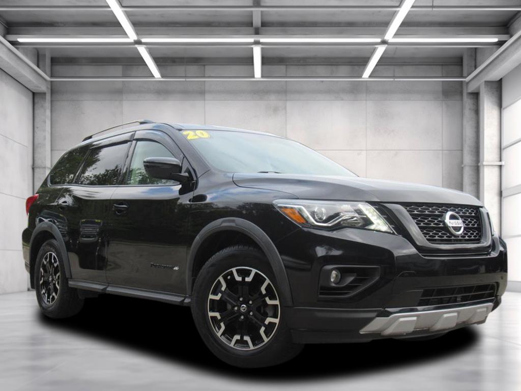 2020 Nissan Pathfinder SV