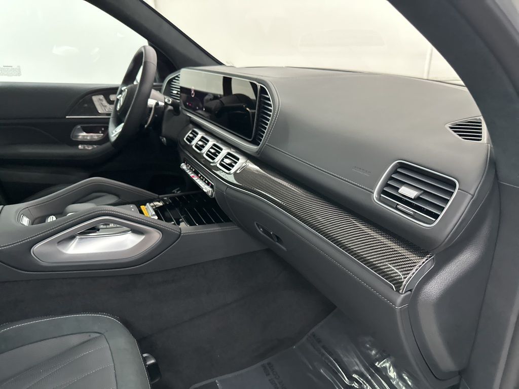 2026 Mercedes Benz GLS AMG 63 4MATIC photo 26