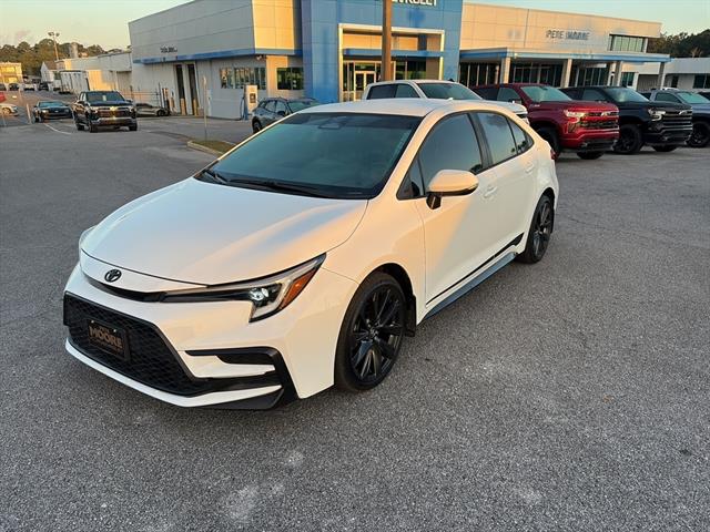 2024 Toyota Corolla SE photo 3