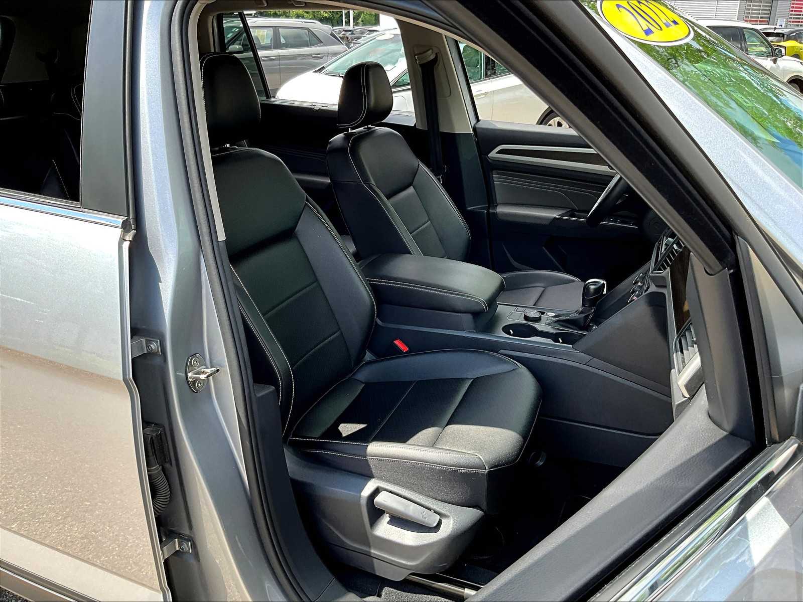2022 Volkswagen Atlas SE photo 10