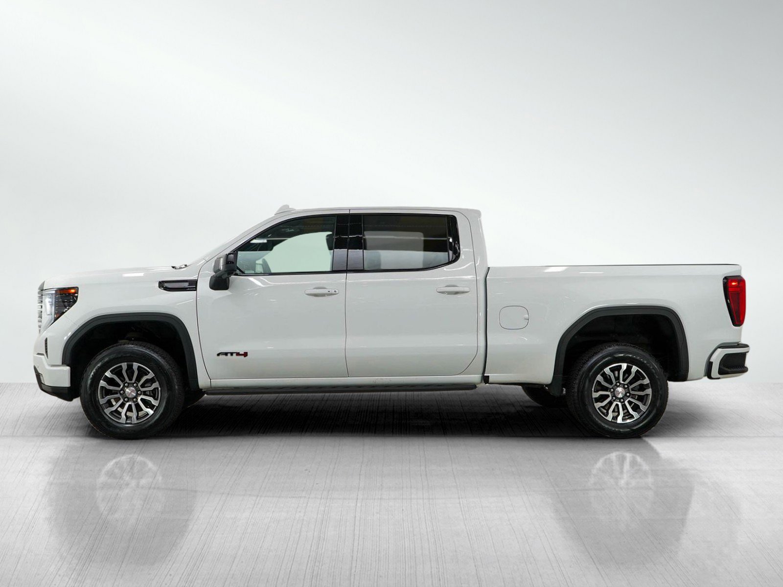 Used 2023 GMC Sierra 1500 AT4 with VIN 1GTUUEE83PZ198872 for sale in Bloomington, Minnesota