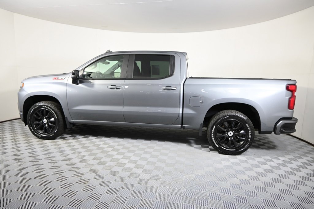 2021 Chevrolet Silverado 1500 RST photo 3