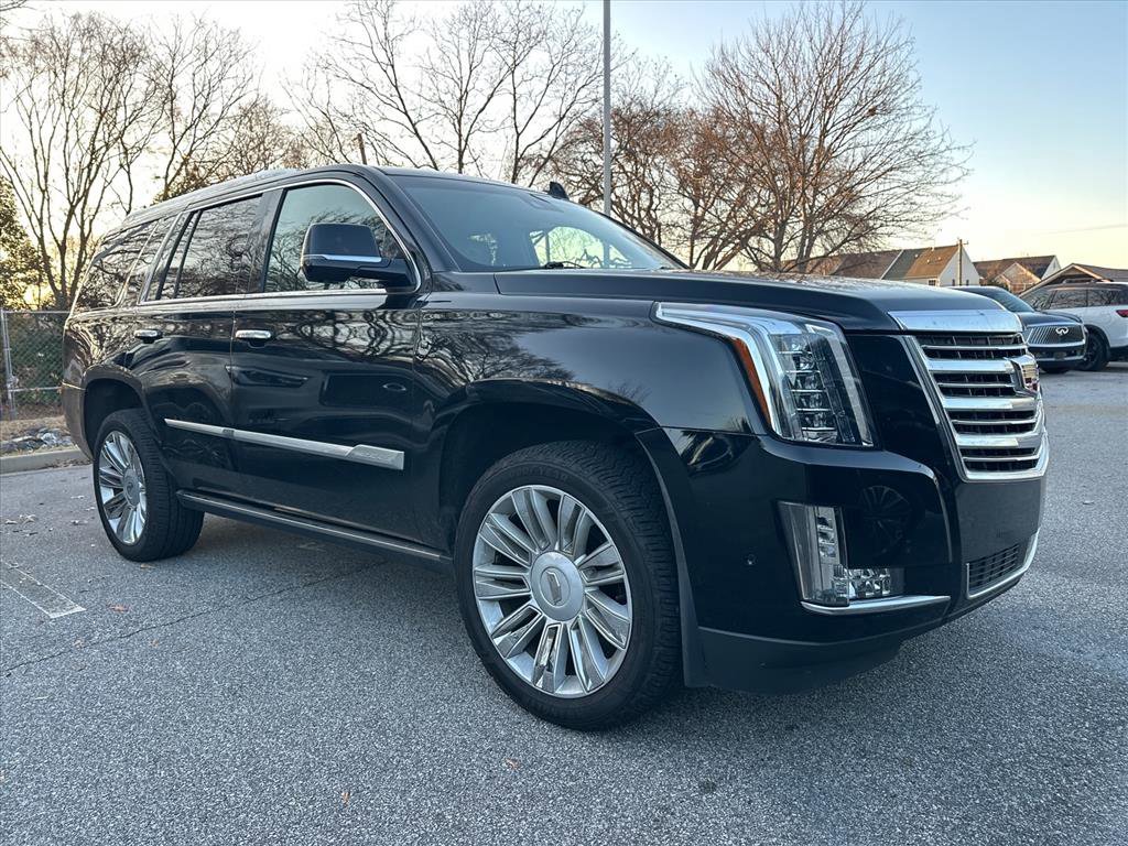 2018 Cadillac Escalade Platinum's photo