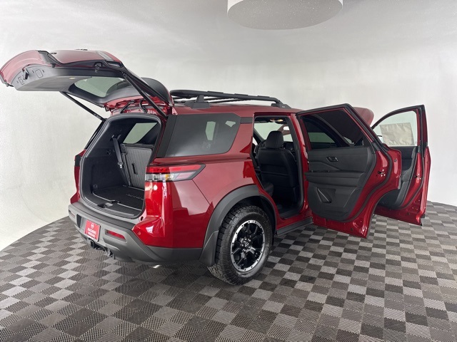 2025 Nissan Pathfinder Rock Creek photo 15