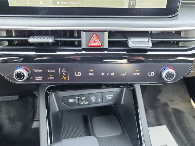 2026 Kia K5 GT-Line photo 20