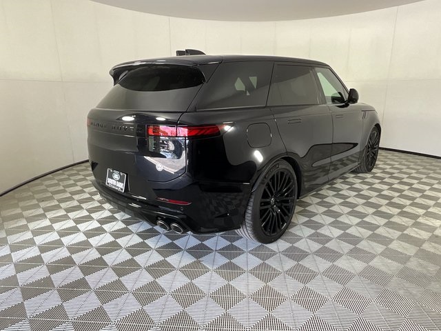 2025 Land Rover Range Rover Sport photo 3