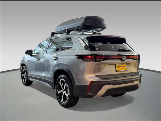 2025 Volkswagen Tiguan SE photo 3