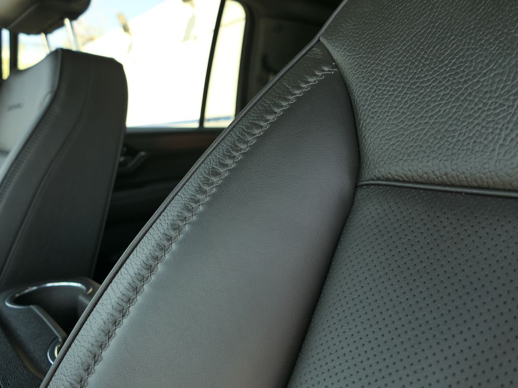 2025 Gmc Yukon XL Denali photo 9