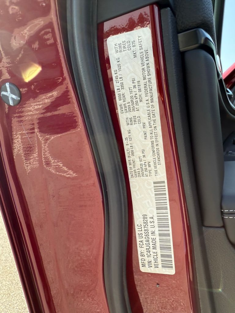 2025 Jeep Grand Cherokee Altitude photo 29