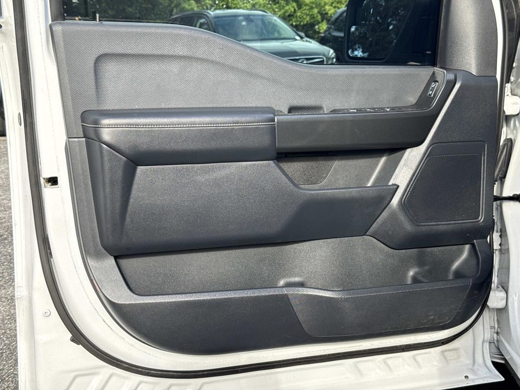 2022 Ford F-150 XL photo 17