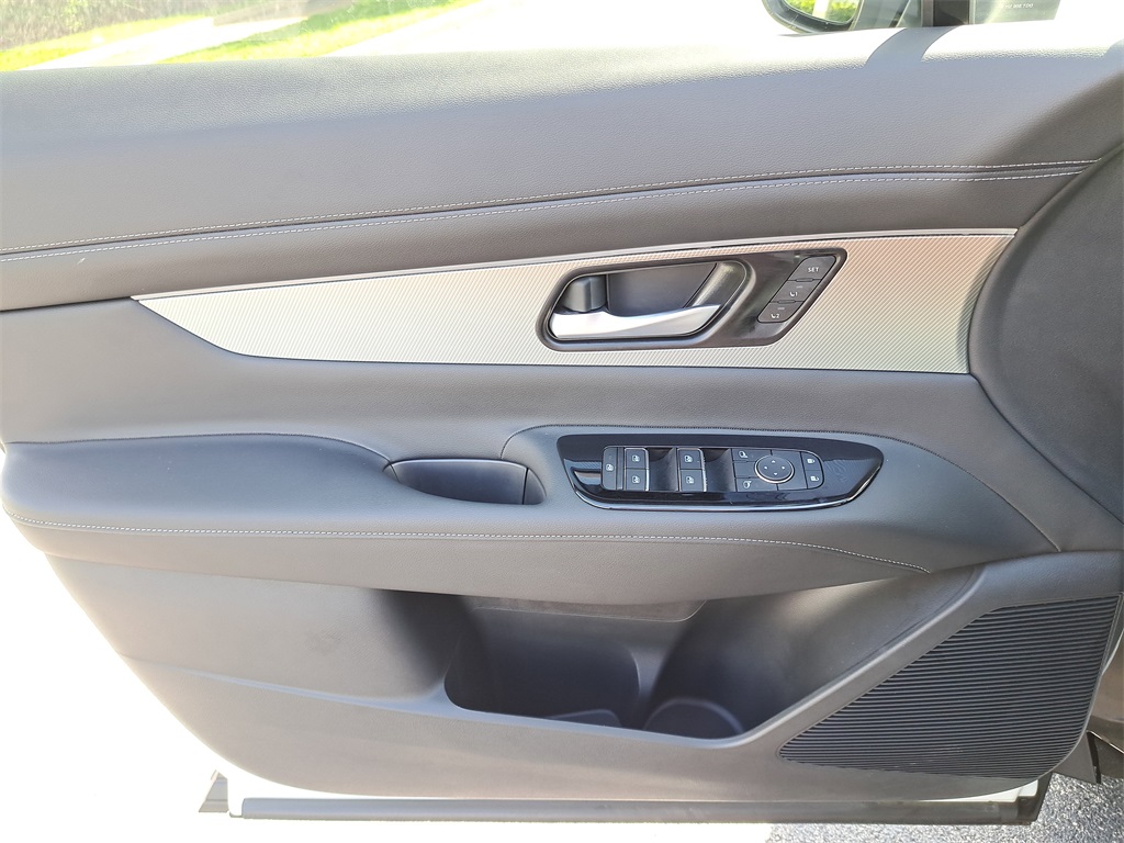 2025 Nissan Murano SL photo 21