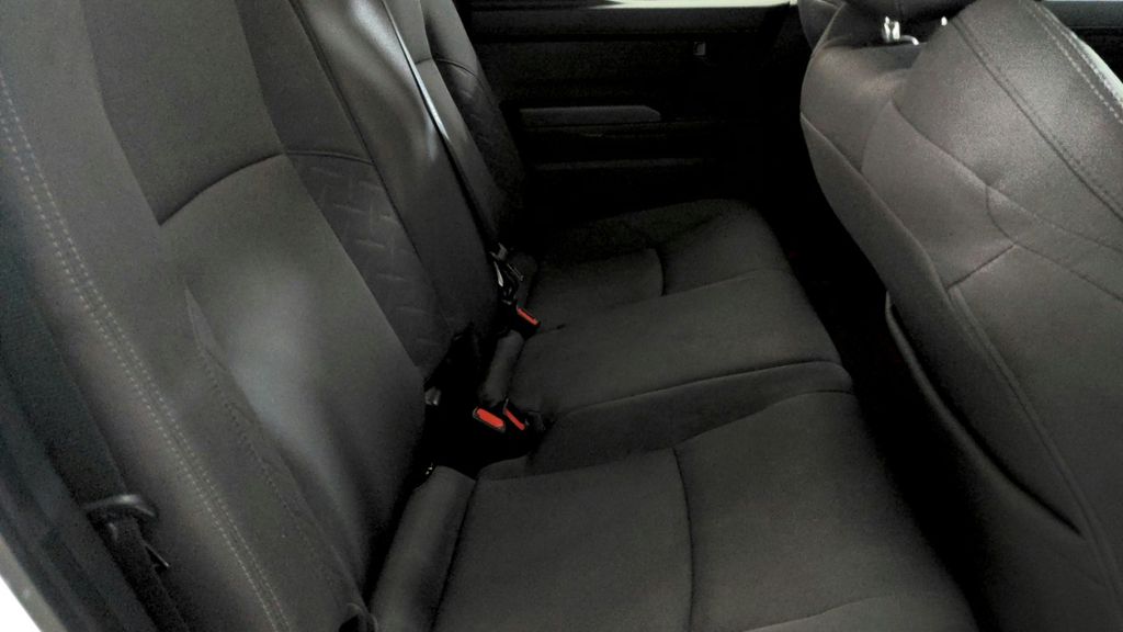 2024 Toyota Tacoma SR5 photo 28