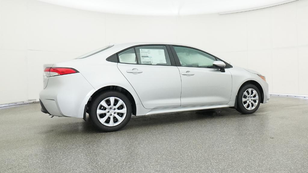 2025 Toyota Corolla LE photo 24
