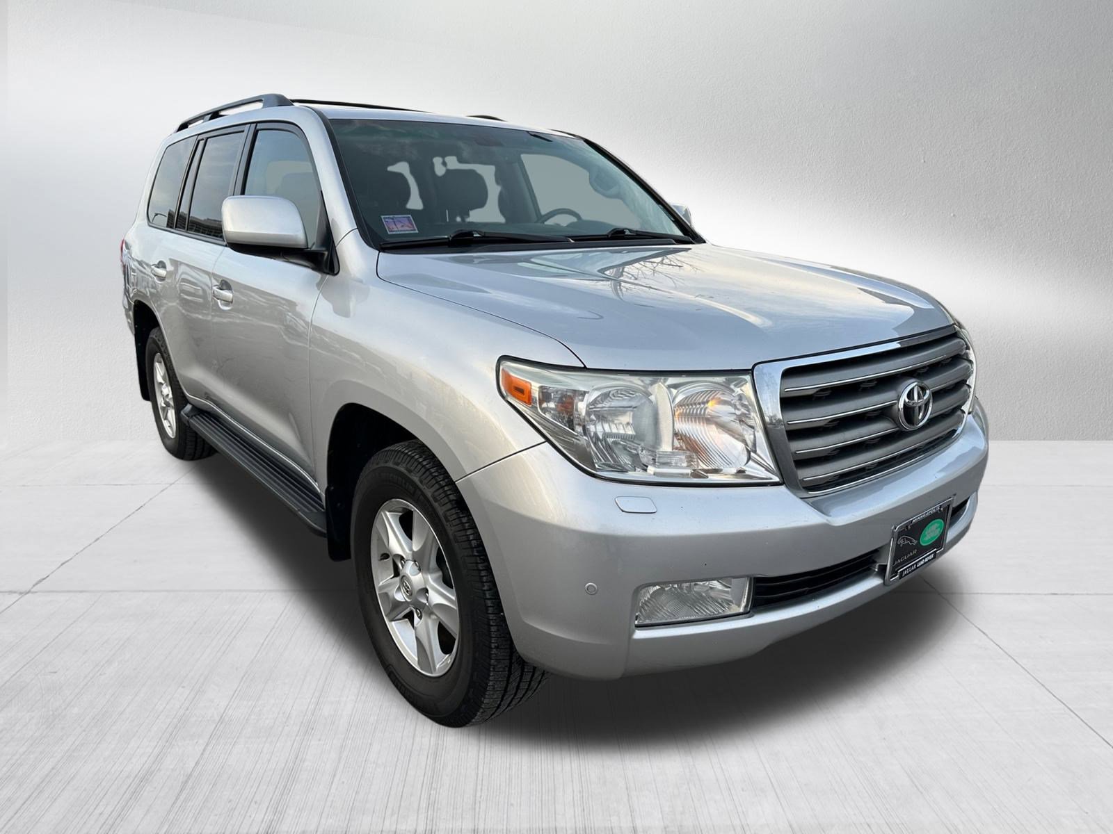 2011 Toyota Land Cruiser VX photo 3