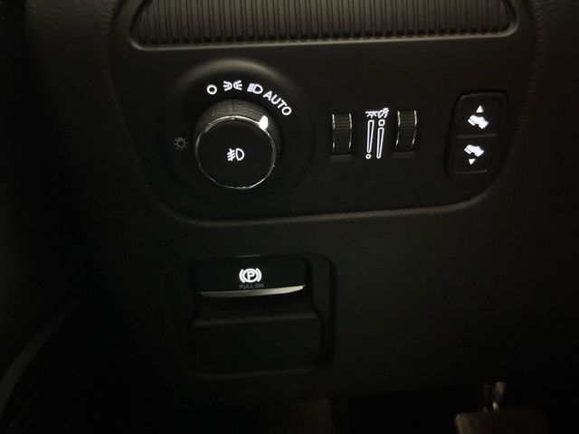 2023 Jeep Wagoneer L Base photo 23