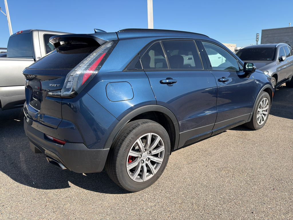 2021 Cadillac XT4 Sport photo 2