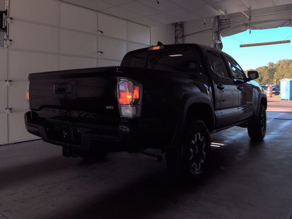 2023 Toyota Tacoma TRD Off-Road photo 3